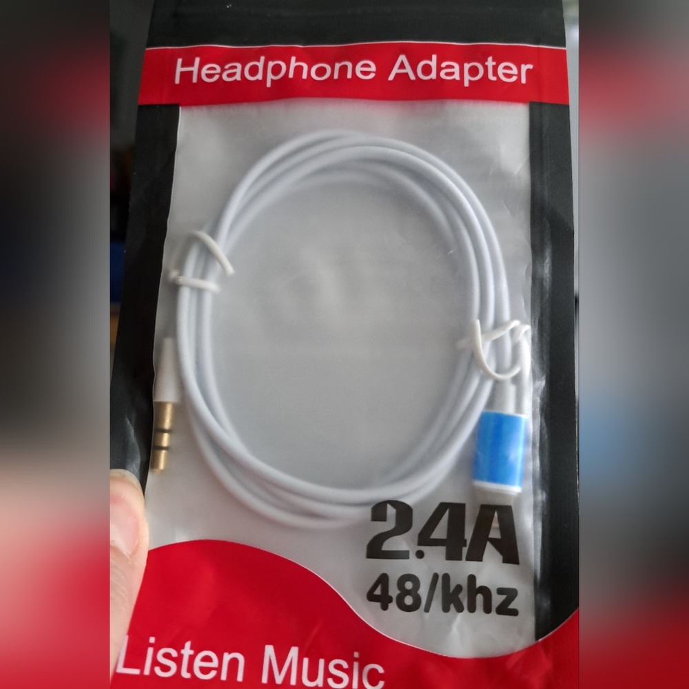 (1) Aux Cord/Cable iPhone, Lightning